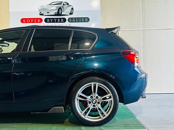 BMW 118d 15 of 18