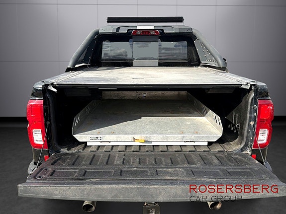 Chevrolet Silverado EV 6 of 13