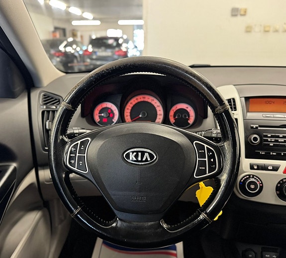 Kia Ceed 6 of 17