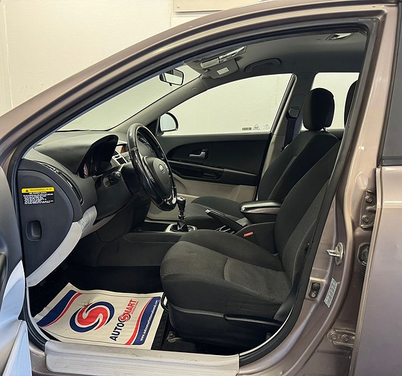 Kia Ceed 15 of 17