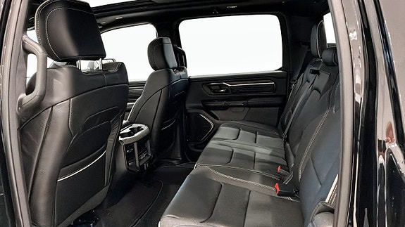 RAM 1500 5 of 9