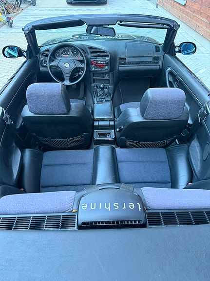 BMW 323i 5 of 5