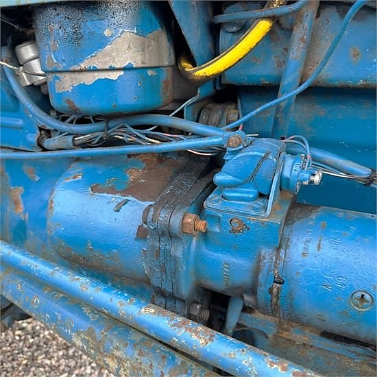 Ford Dexta T3 - New back tyres 24 of 30