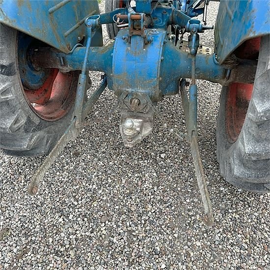 Ford Dexta T3 - New back tyres 19 of 30