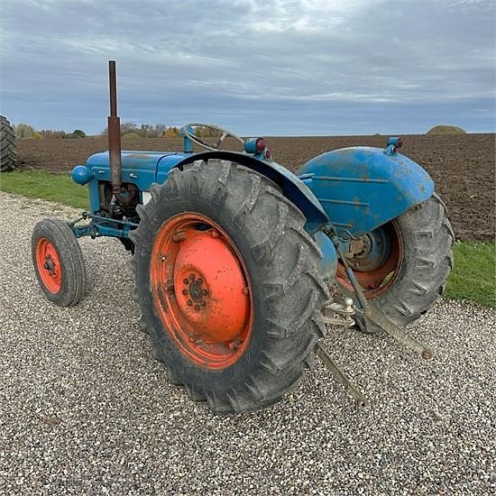 Ford Dexta T3 - New back tyres 4 of 30