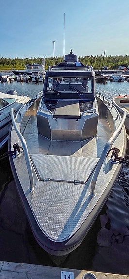 Gliseris G9 Trooper 15 of 24