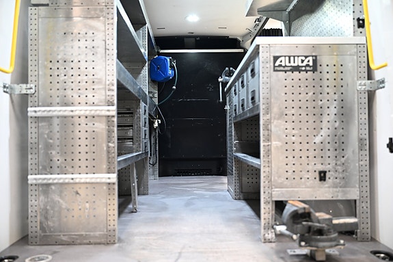 Volkswagen Crafter 8 of 30