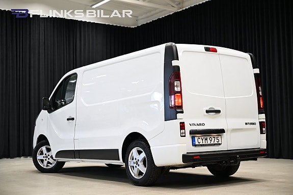 Opel Vivaro 5 of 5