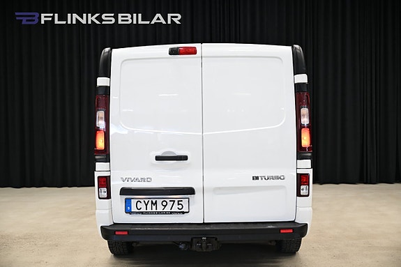 Opel Vivaro 10 of 25