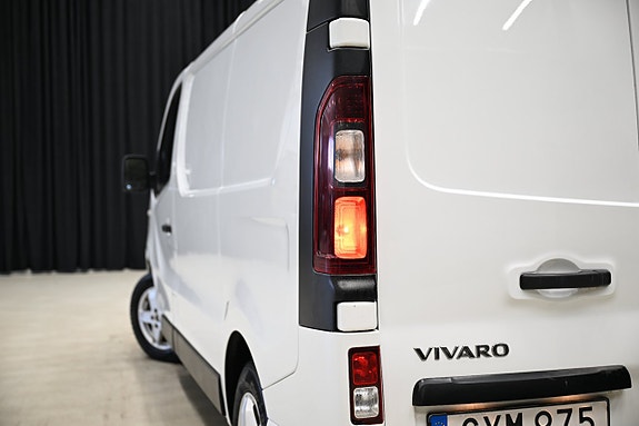 Opel Vivaro 11 of 25