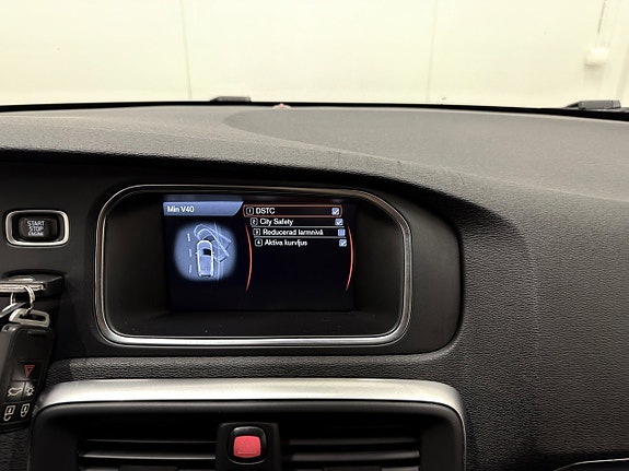 Volvo V40 20 of 22