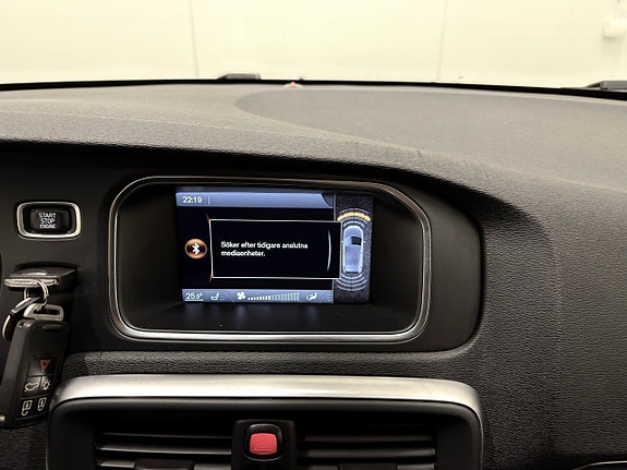 Volvo V40 19 of 22