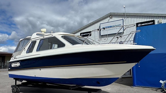 Yamarin 74C Yamaha 370 STI Diesel 2 of 17