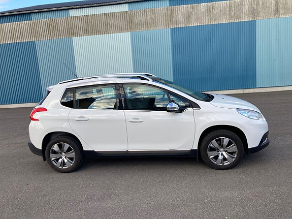 Peugeot 2008 4 of 5