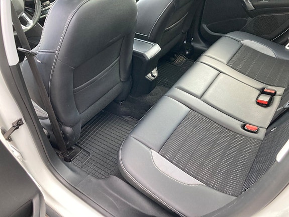 Peugeot 2008 17 of 27