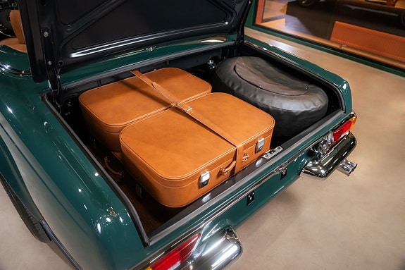 Mercedes-Benz 280 SL 18 of 30