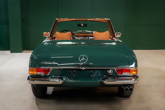 Mercedes-Benz 280 SL 7 of 30