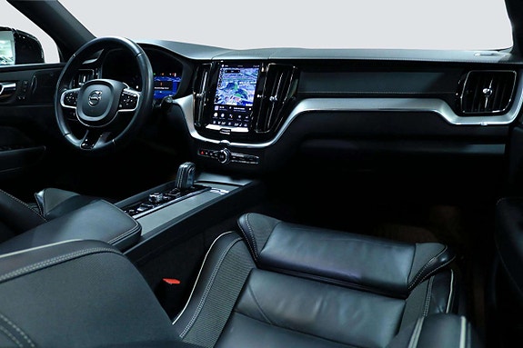 Volvo XC60 11 of 30