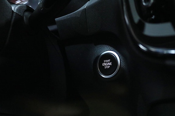 Volvo XC40 25 of 28