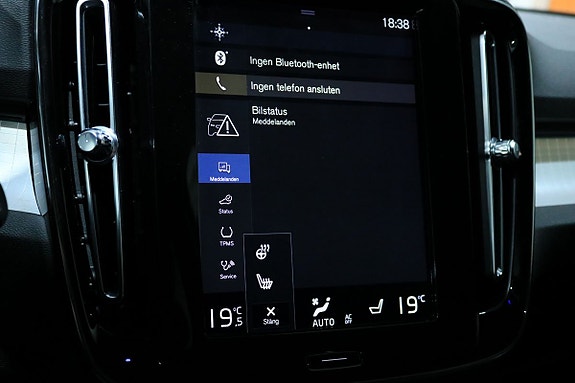 Volvo XC40 18 of 28