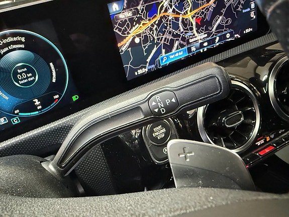Mercedes-Benz A200 10 of 16