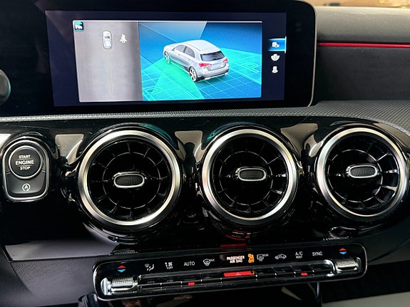 Mercedes-Benz A200 14 of 16
