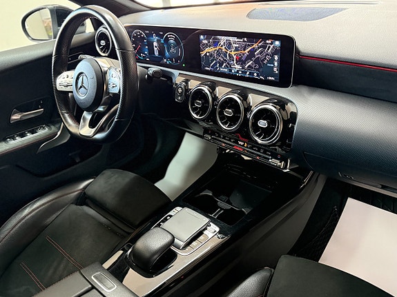 Mercedes-Benz A200 9 of 16