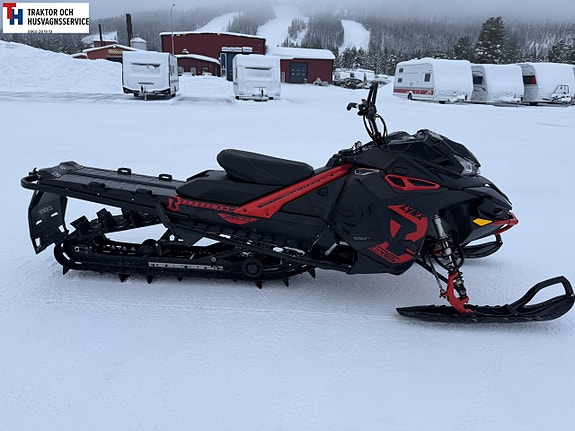 Lynx Boondocker 3900 RE 850 -19 5 of 8