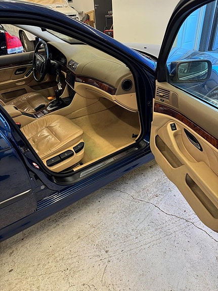 BMW 540i 12 of 15