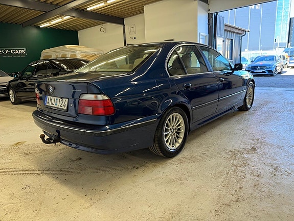 BMW 540i 7 of 15