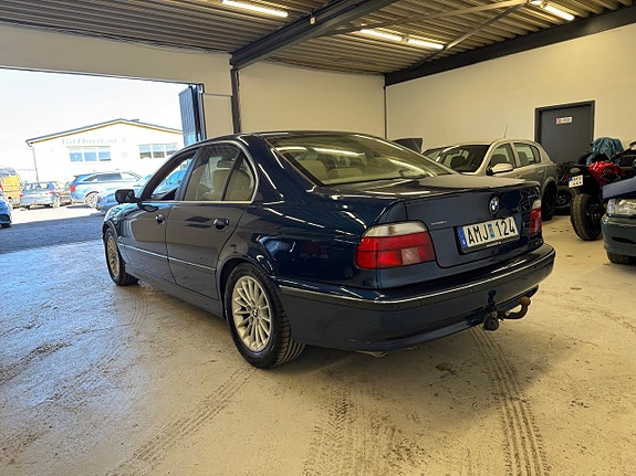 BMW 540i 5 of 5