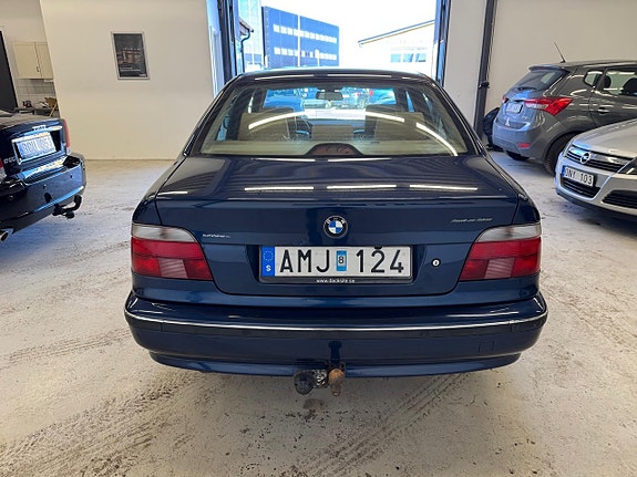 BMW 540i 6 of 15