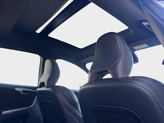 Volvo XC60 7 of 11