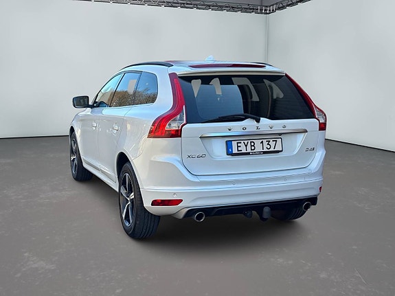 Volvo XC60 3 of 5
