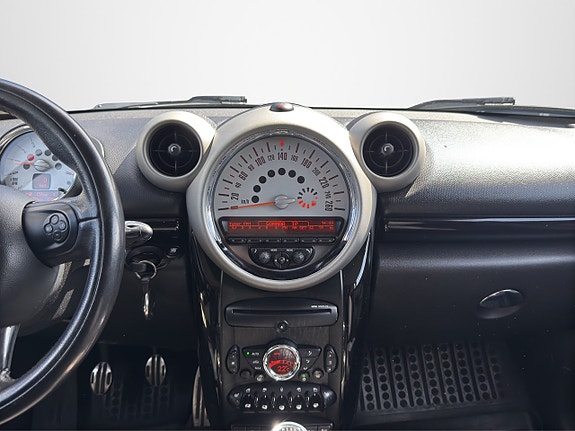 MINI Countryman Cooper S 17 of 22