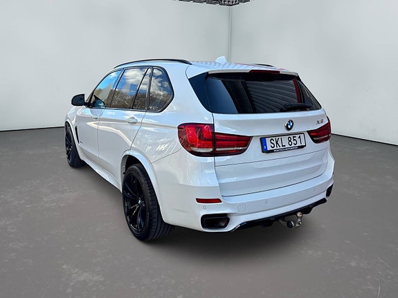 BMW X5 4 of 5