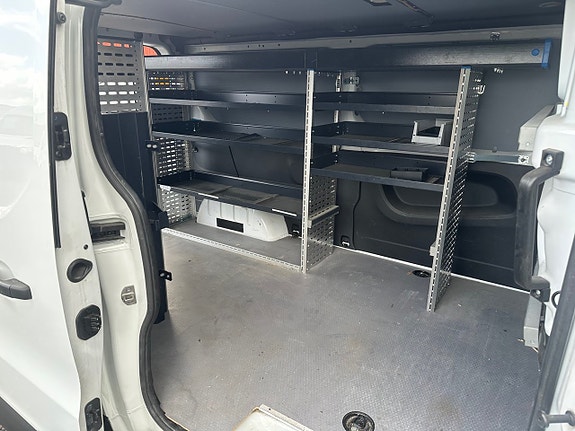 Renault Trafic 5 of 5