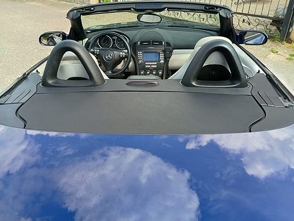 Mercedes-Benz SLK200 3 of 5