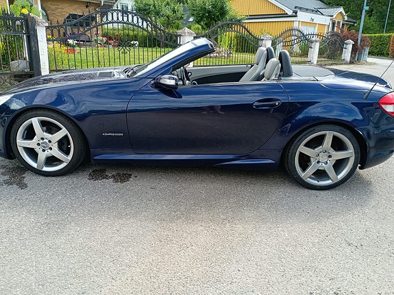 Mercedes-Benz SLK200 5 of 5