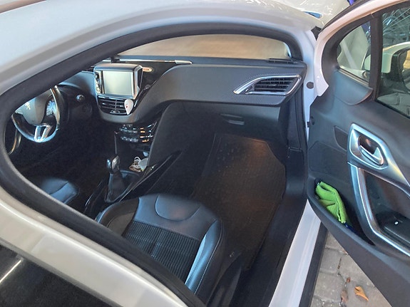 Peugeot 2008 8 of 8
