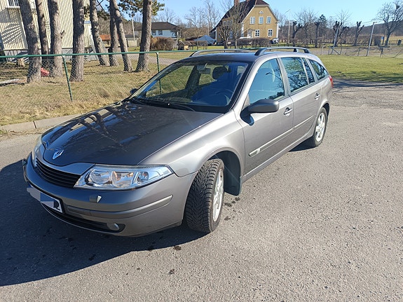 Renault Laguna 2 of 5