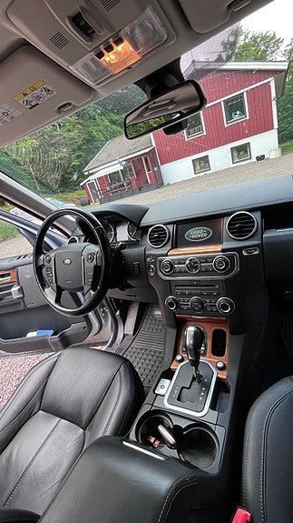 Land Rover Discovery 4 4 of 4