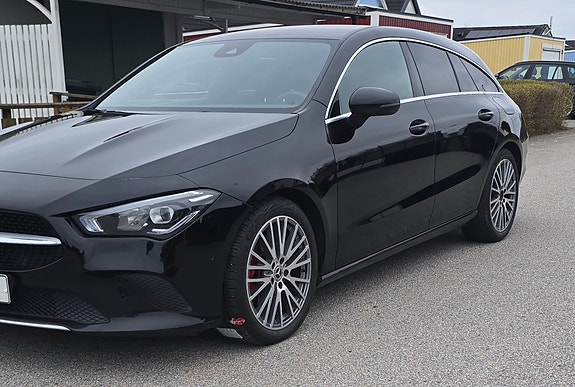 Mercedes-Benz CLA200 d 3 of 10
