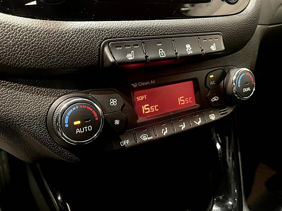 Kia Ceed 15 of 18