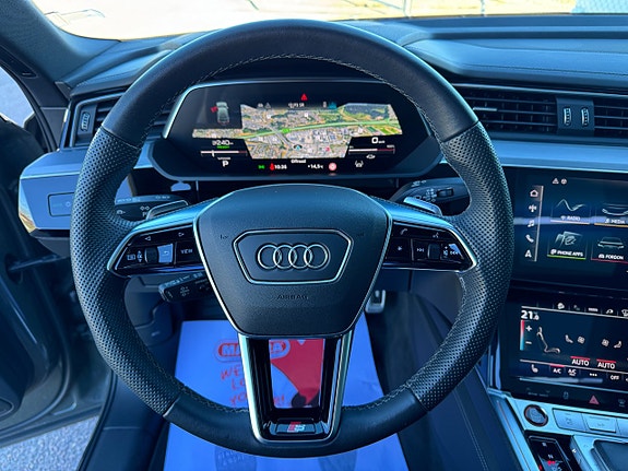 Audi SQ8 11 of 26