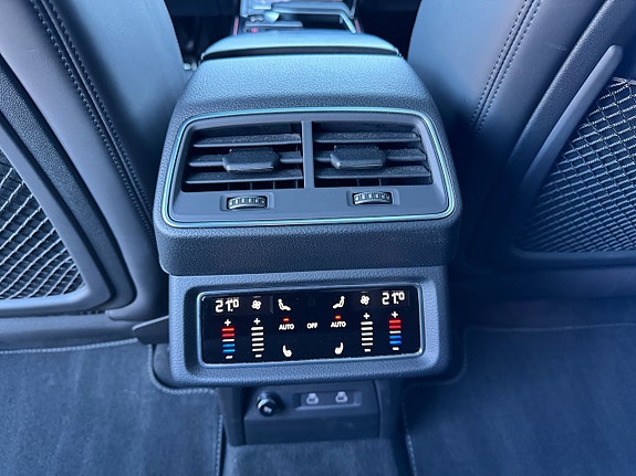 Audi SQ8 24 of 26