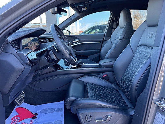 Audi SQ8 9 of 26