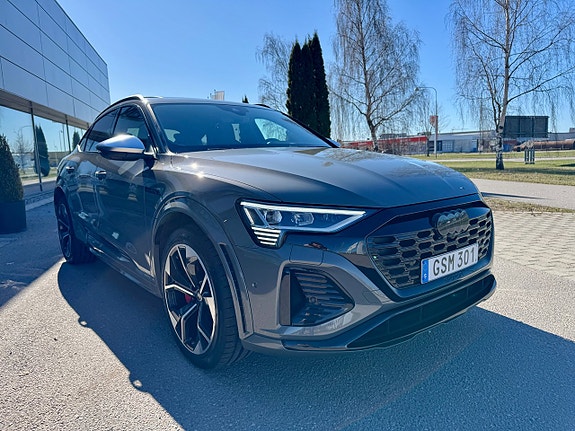 Audi SQ8 6 of 26