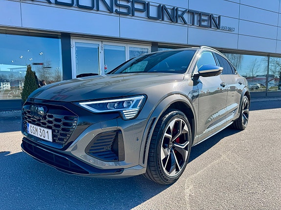 Audi SQ8 7 of 26