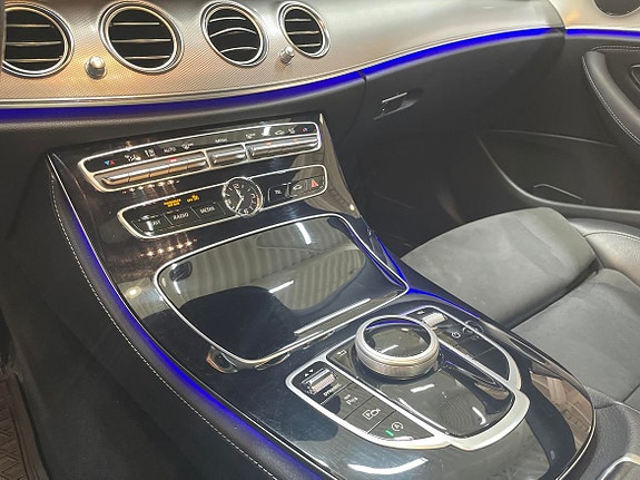 Mercedes-Benz E200 17 of 19